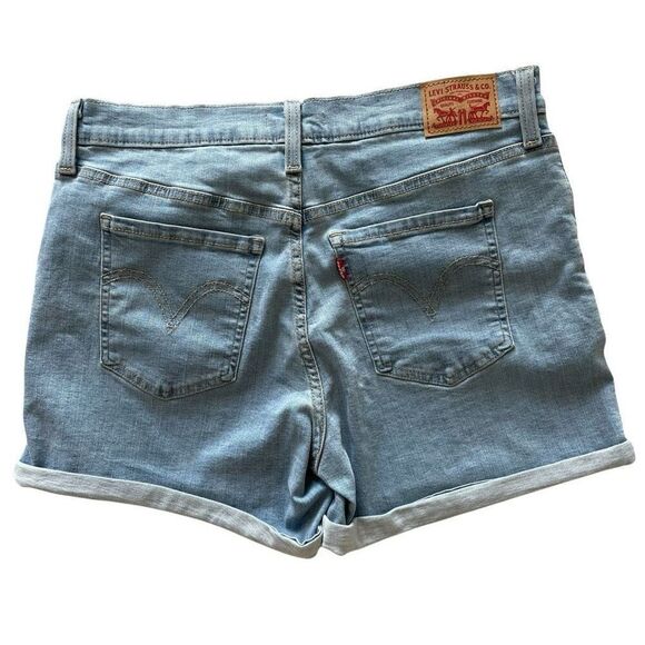 New Levi’s Mid Length Shorts Light Blue Denim Jean Women’s Sz 31 Stretch Cuffed - Picture 4 of 5